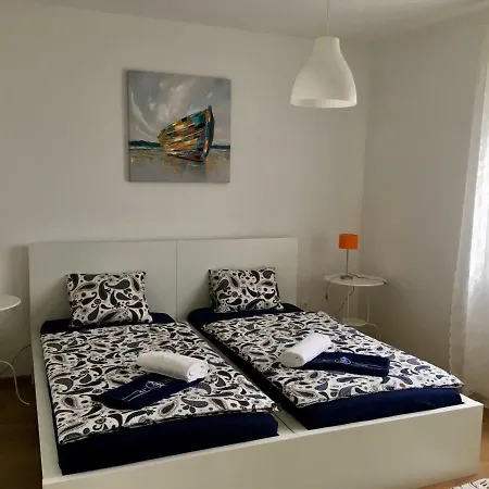 公寓 Apartments Novi Vinodolski *