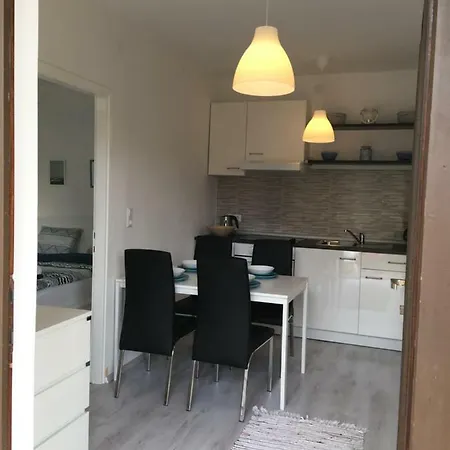 Apartments Novi Vinodolski 诺维·维诺多尔斯基