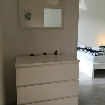 Apartments Novi Vinodolski 诺维·维诺多尔斯基