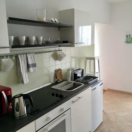 Apartments Novi Vinodolski 公寓 *
